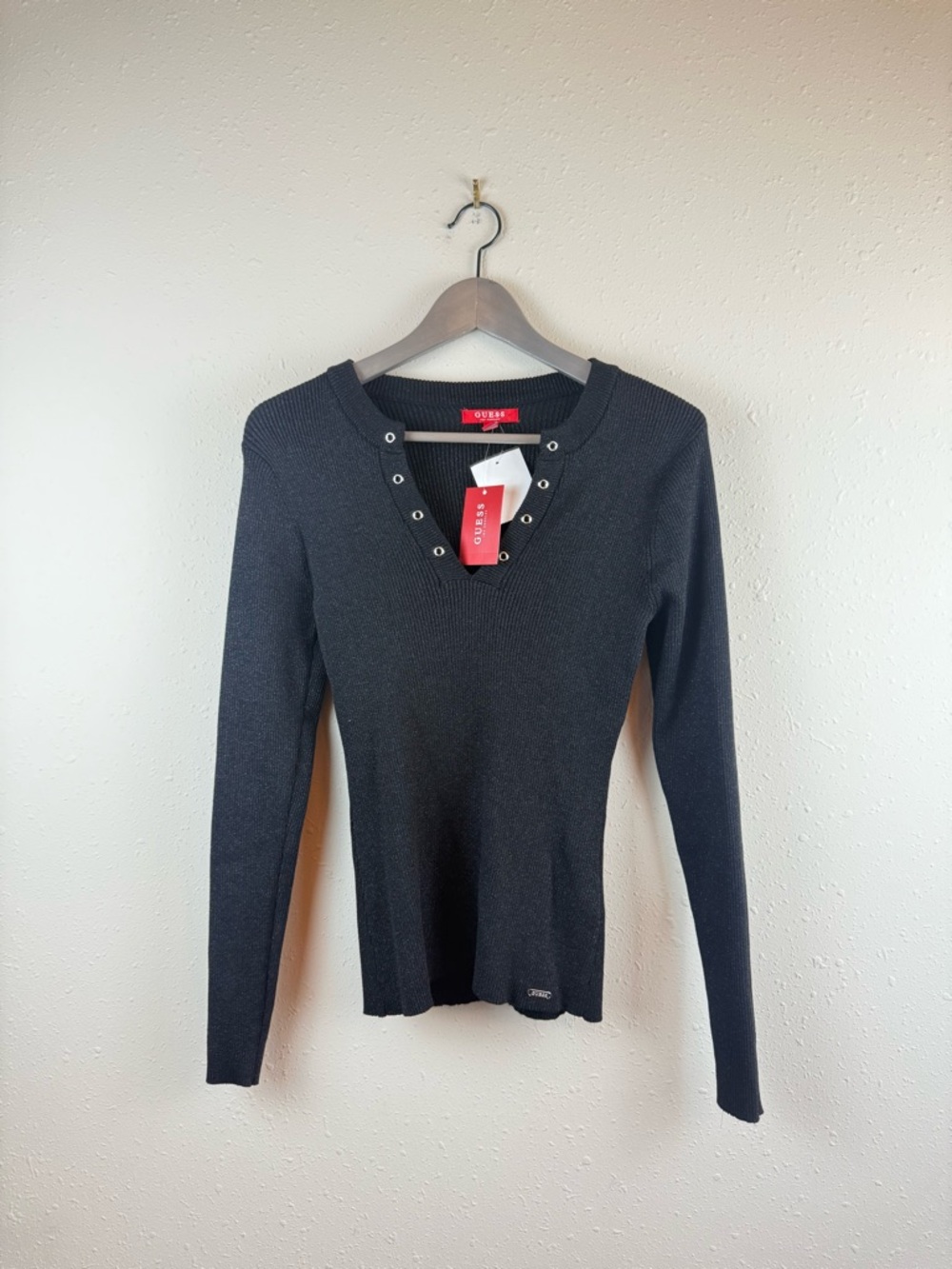 GUESS Elzia Henley Black Knit Ribbed Women’s Sweater Top Sz Medium NWT
